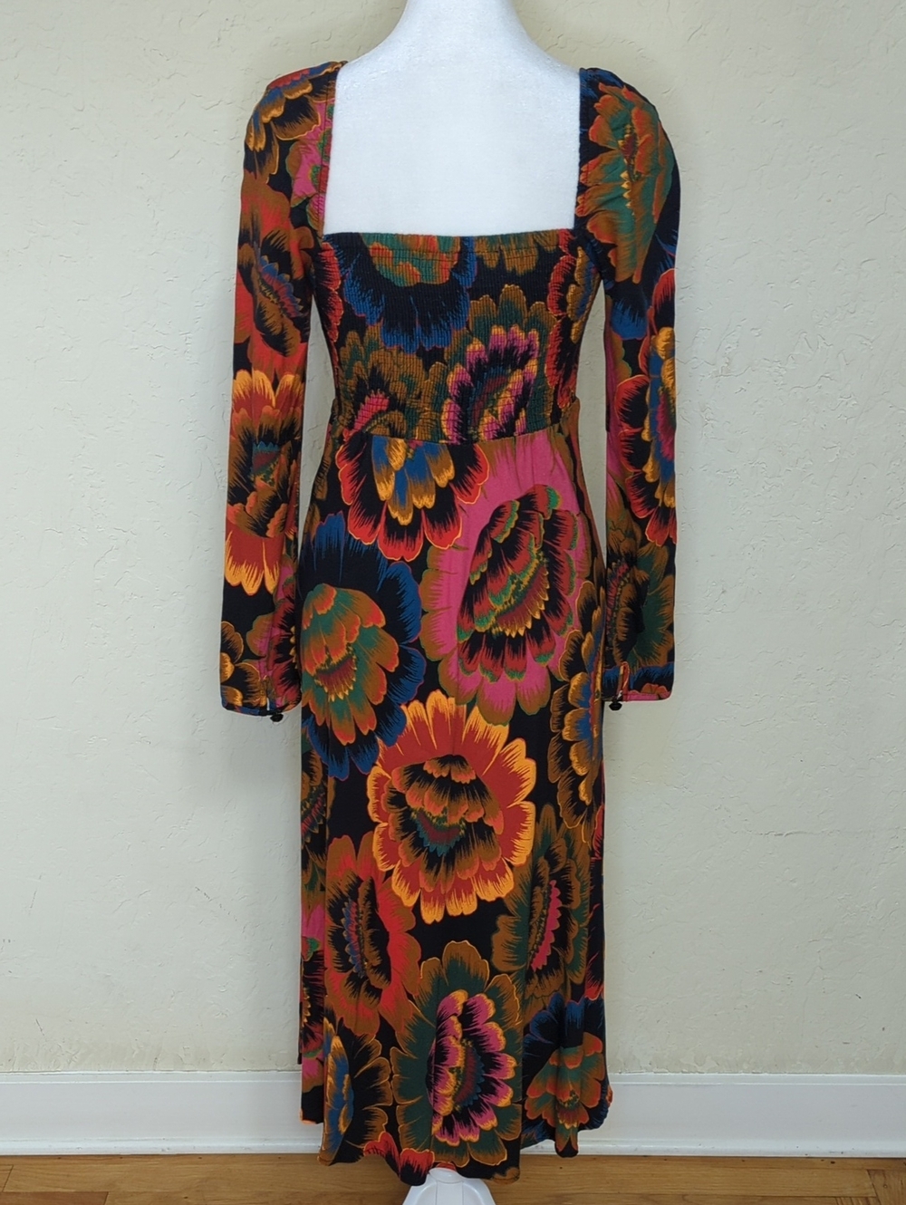 NEW FARM Rio Colorful Flowers Square-Neck Smocked Back Midi Dress Size XS - Picture 9 of 16